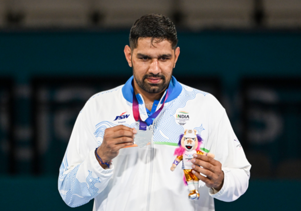 ਭਾਰਤ ਨੇ ਕਾਮਨਵੈਲਥ ਗੇਮਜ਼ 2026 ਵਿੱਚ 16 ਮੈਡਲ ਜਿੱਤੇ  
META DESCRIPTION: ਭਾਰਤ ਨੇ ਕਾਮਨਵੈਲਥ ਗੇਮਜ਼ 2026 ਦੇ 10ਵੇਂ ਦਿਨ 16 ਮੈਡਲ ਜਿੱਤੇ, ਪ੍ਰਧਾਨ ਮੰਤਰੀ ਨੇ ਖਿਡਾਰੀਆਂ ਨੂੰ ਵਧਾਈ ਦਿੱਤੀ।